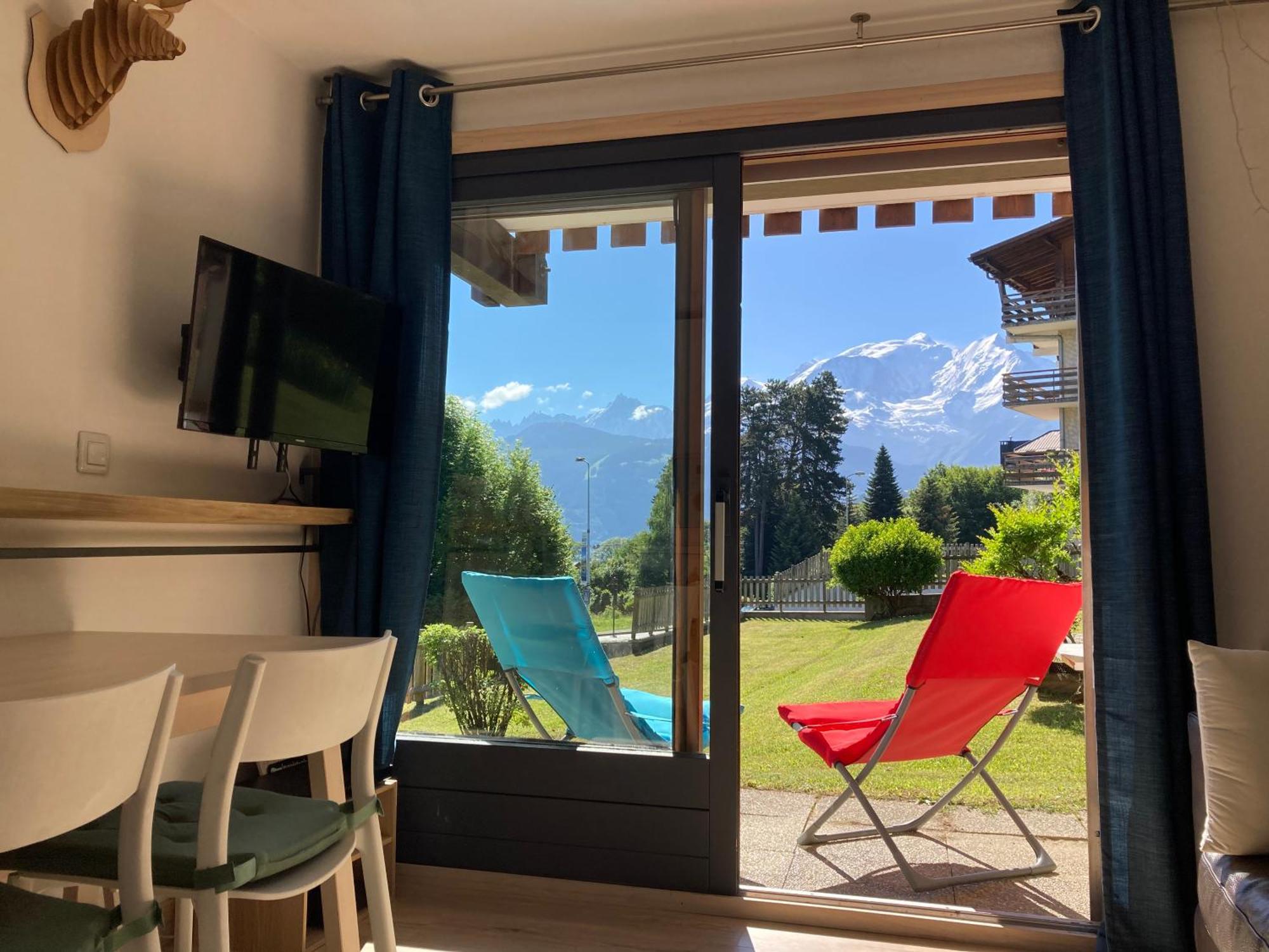 La Marmotte: Vue Mont Blanc, Terrasse, Parking Apartment กงบลู ภายนอก รูปภาพ
